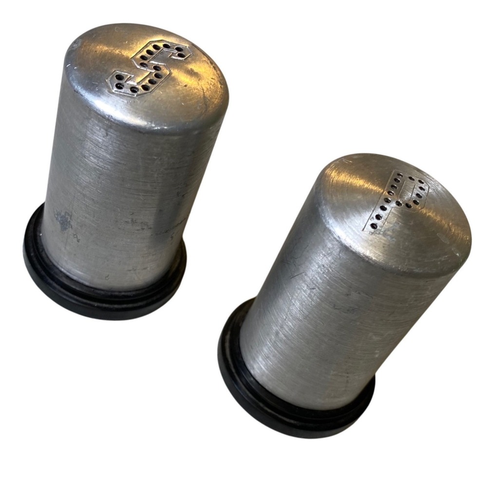 Vintage Aluminum Salt & Pepper Shakers Made In‎ USA Mid Century Modern Set